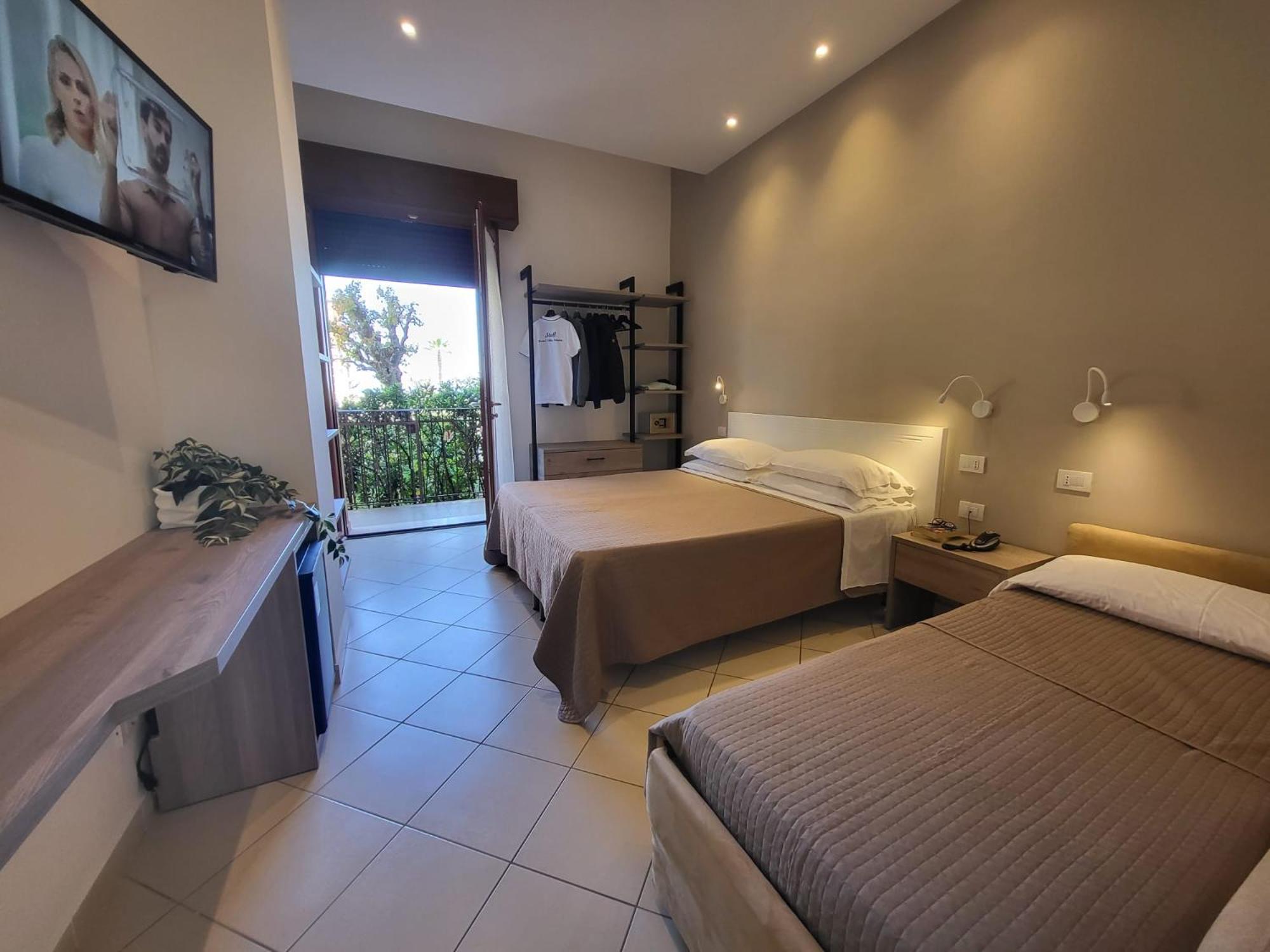 Hotel Villa Fulgida Cattolica Luaran gambar