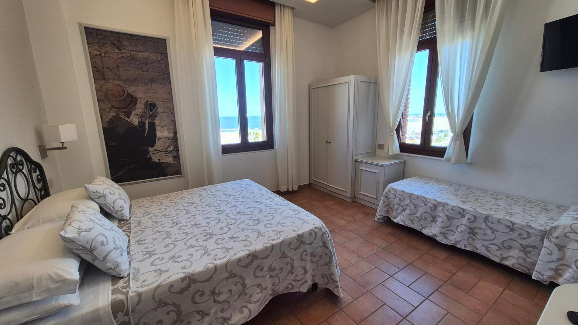 Hotel Villa Fulgida Cattolica Luaran gambar