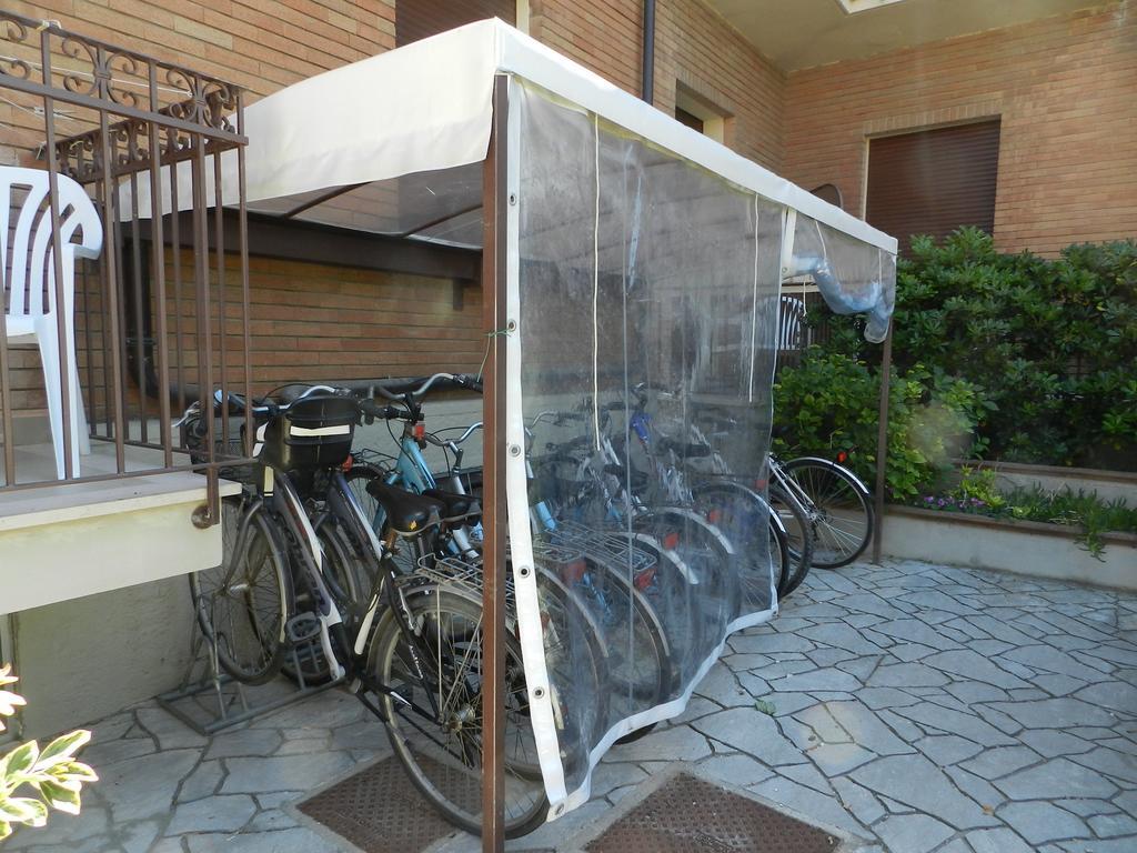 Hotel Villa Fulgida Cattolica Luaran gambar